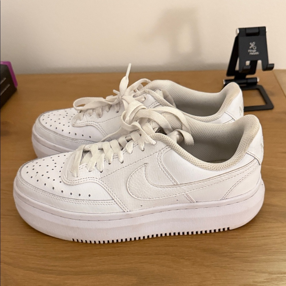 NIKE Vision Court Alta Platfrom 'Triple White' Sz 8 Womens